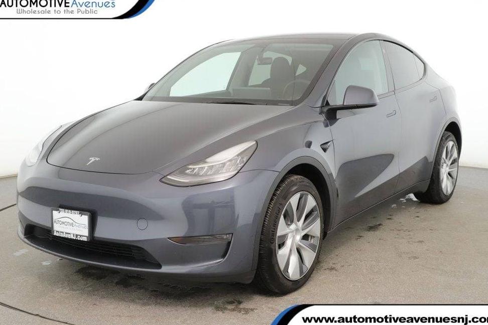 TESLA MODEL Y 2023 7SAYGDEE9PA037585 image